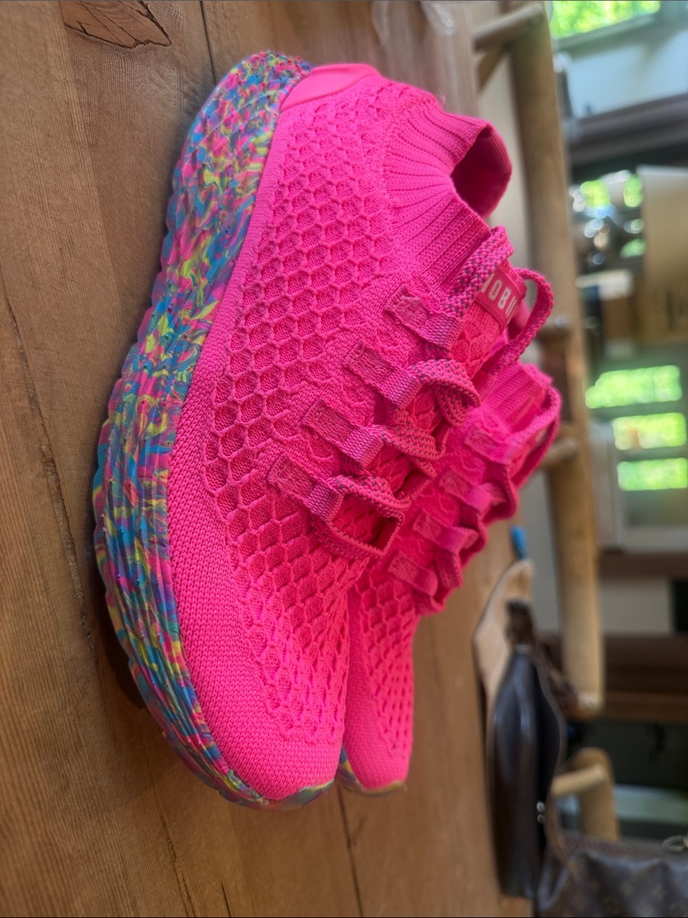 NOBULL All day knit runners NEON / confetti bottom
NEW 
WOMENS 8.5 MEN 7